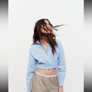 Zara light blue cropped knit sweater, M